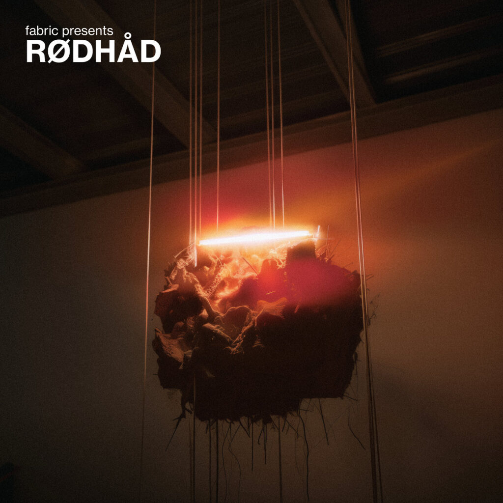 cover image of FABRIC PRESENTS RØDHÅD on FABRIC